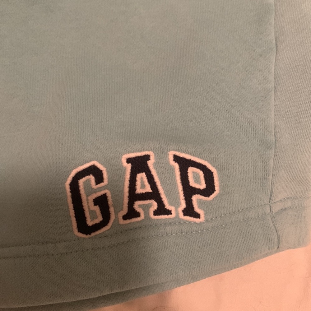 Gap Logo Aqua Fleece Shorts Size Medium - Picture 2 of 5